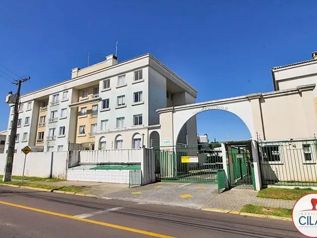 Apartamento 2 quartos e 1 banheiro, para alugar, no bairro Novo Mundo em Curitiba