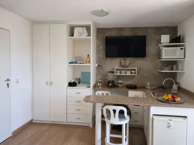 Apartamento 1 quarto e 1 banheiro, à venda, no bairro Alto da Rua XV em Curitiba