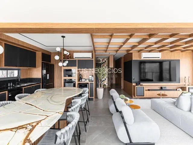 Apartamento com 274m² 3 quartos e 5 banheiros, à venda, no bairro Jardim Faculdade em Sorocaba
