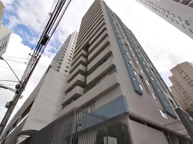 Apartamento 2 quartos e 1 banheiro, para alugar, no bairro Bigorrilho em Curitiba