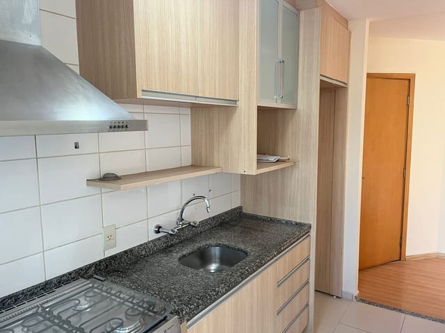 Apartamento com 87m² 2 quartos e 2 banheiros, para alugar, no bairro Bela Suiça em Londrina