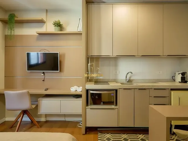 Apartamento 1 quarto e 1 banheiro, à venda, no bairro Centro em Curitiba