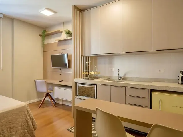 Apartamento 1 quarto e 1 banheiro, à venda, no bairro Centro em Curitiba