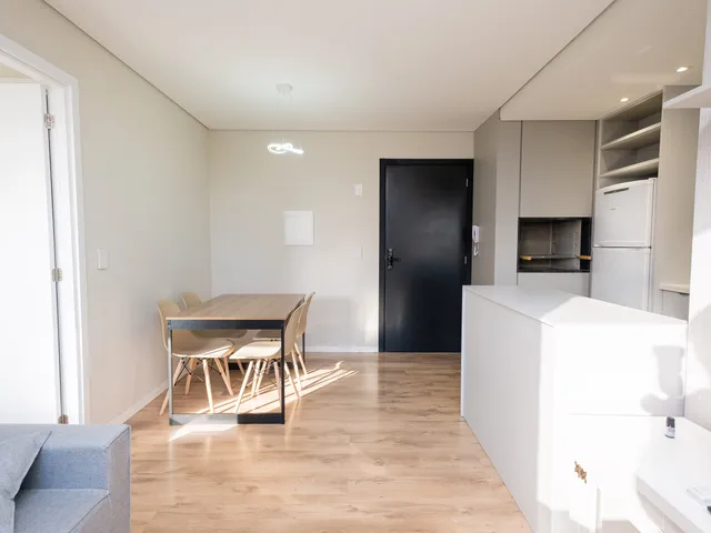 Apartamento 1 quarto e 1 banheiro, para alugar, no bairro São Gonçalo em Pelotas