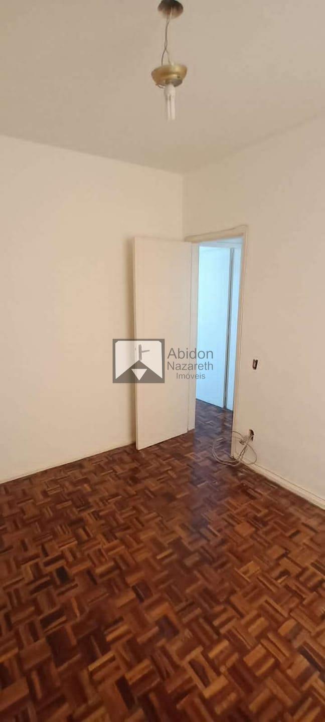 Apartamento à venda com 2 quartos, 70m² - Foto 12