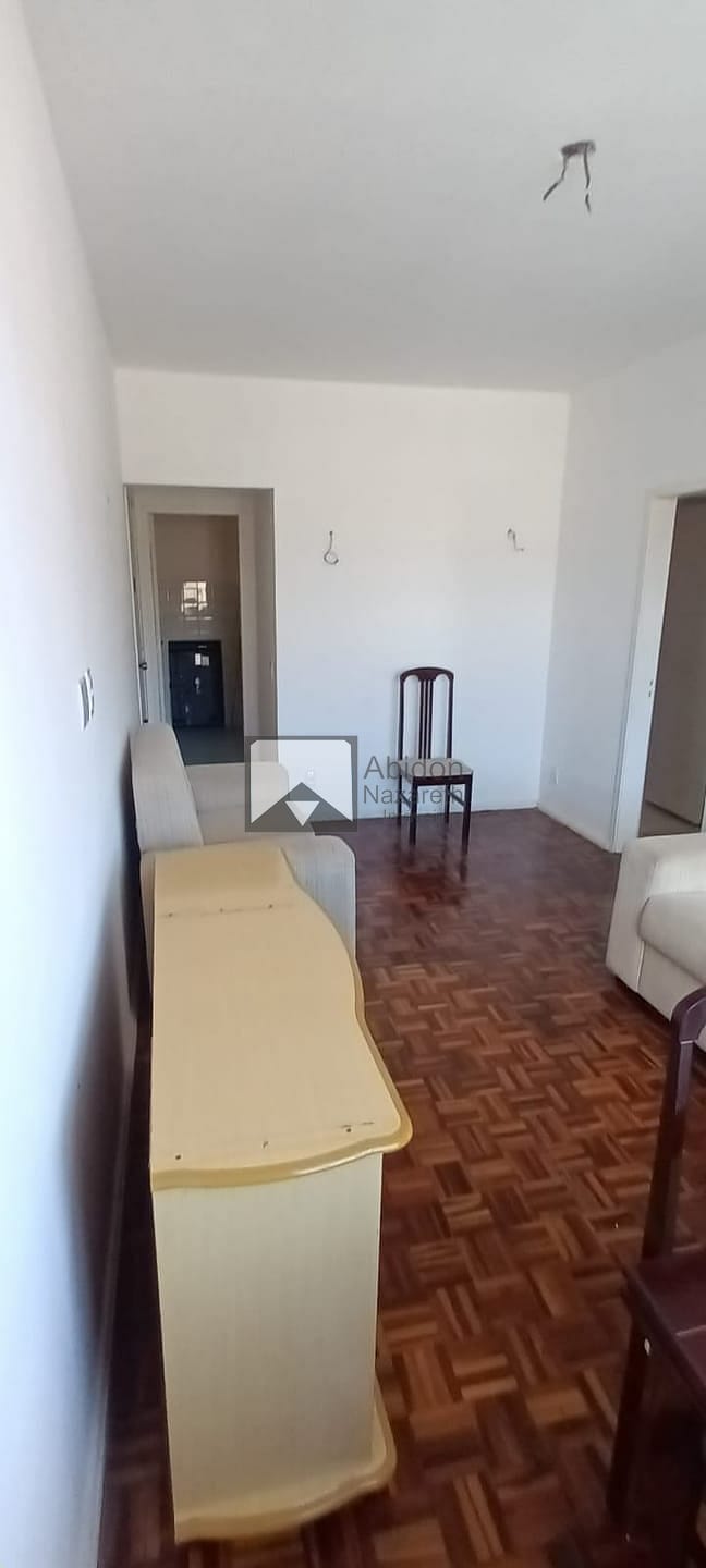 Apartamento à venda com 2 quartos, 70m² - Foto 4