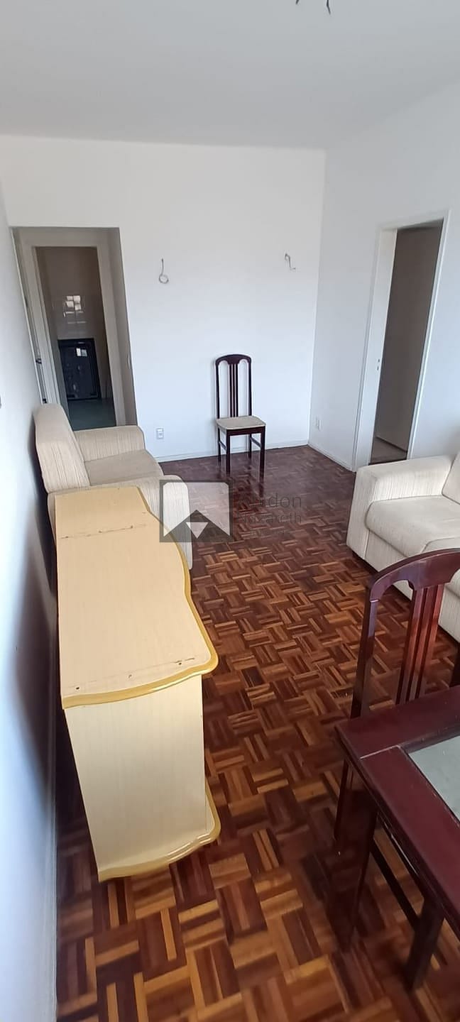 Apartamento à venda com 2 quartos, 70m² - Foto 5