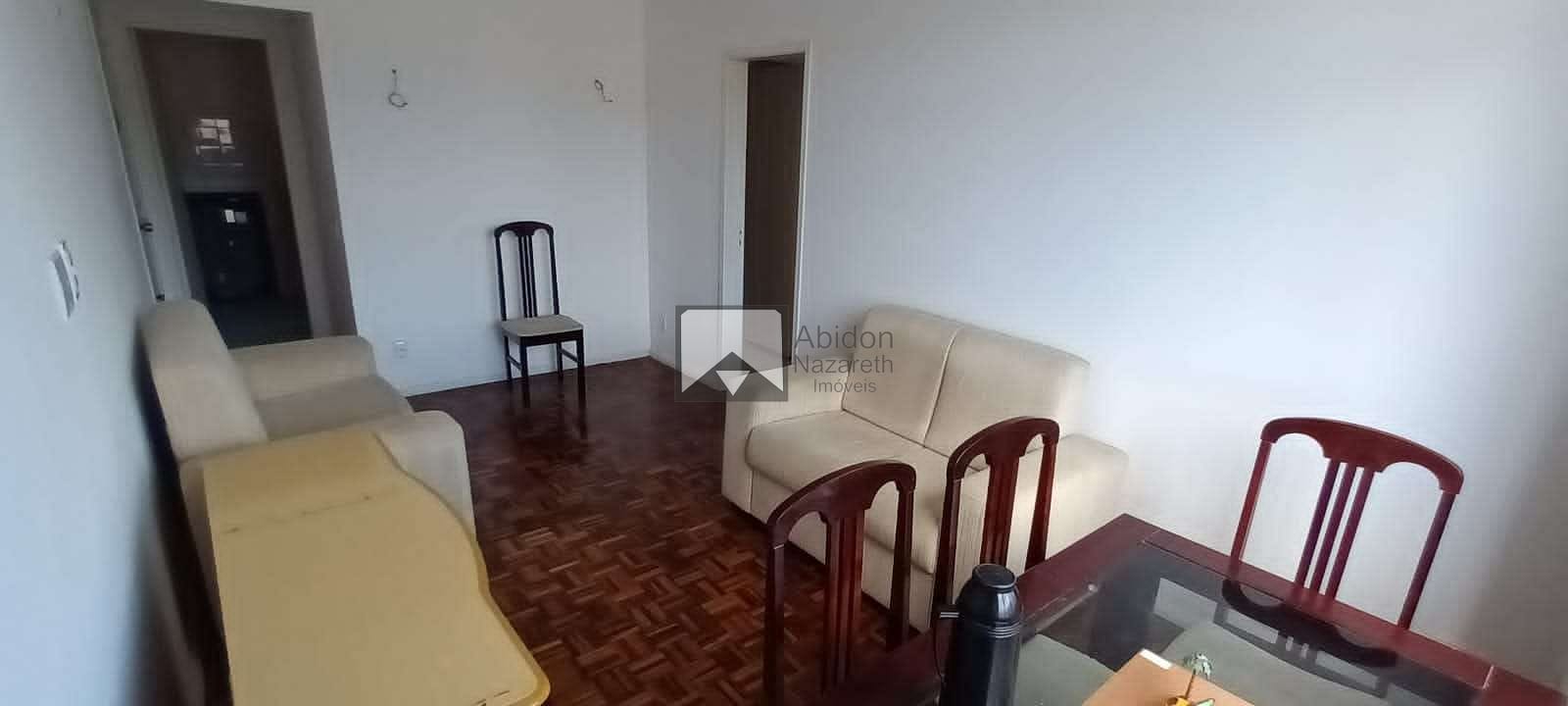 Apartamento à venda com 2 quartos, 70m² - Foto 2