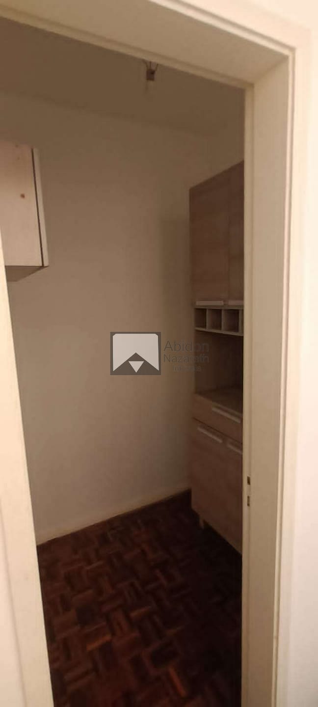 Apartamento à venda com 2 quartos, 70m² - Foto 18