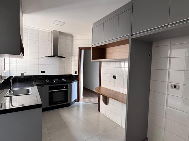 Apartamento com 167m² 3 quartos e 2 banheiros, à venda, no bairro Judith em Londrina