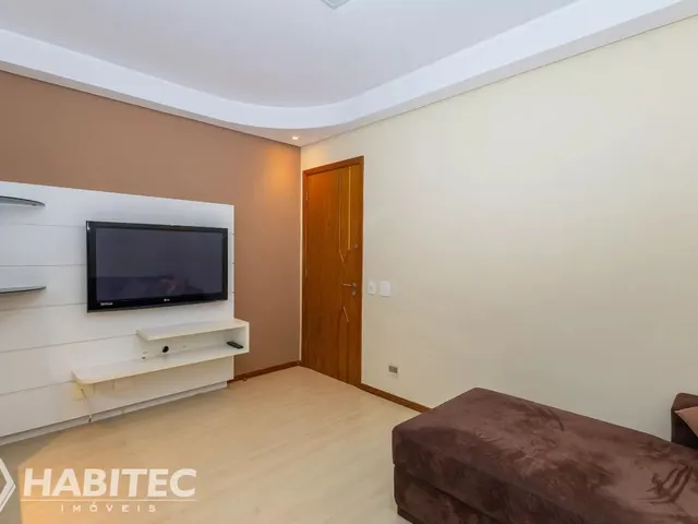 Apartamento 2 quartos e 1 banheiro, para alugar, no bairro Centro em Curitiba