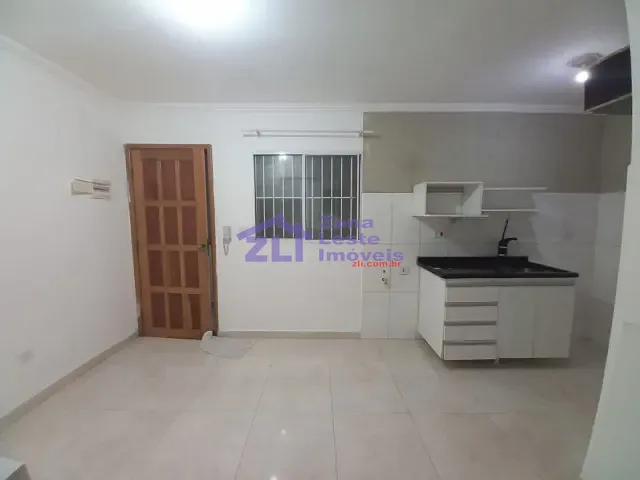 Apartamento com 32m² 1 quarto e 1 banheiro, para alugar, no bairro Cidade Mãe do Céu em São Paulo