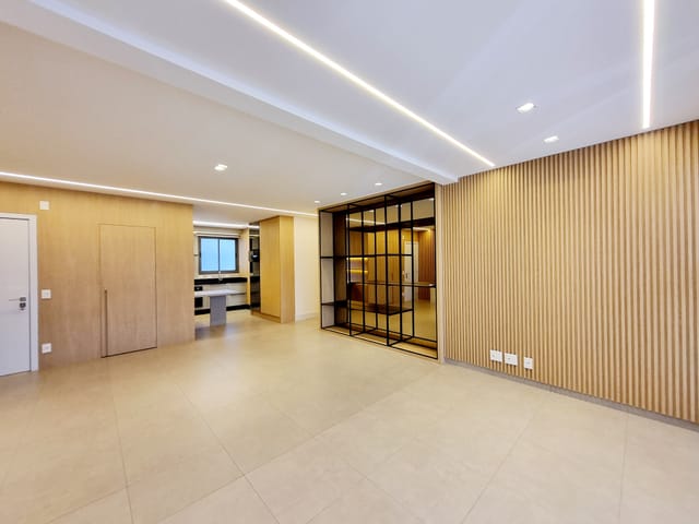 Apartamento com 205m² 3 quartos e 3 banheiros, à venda, no bairro Gleba Palhano em Londrina