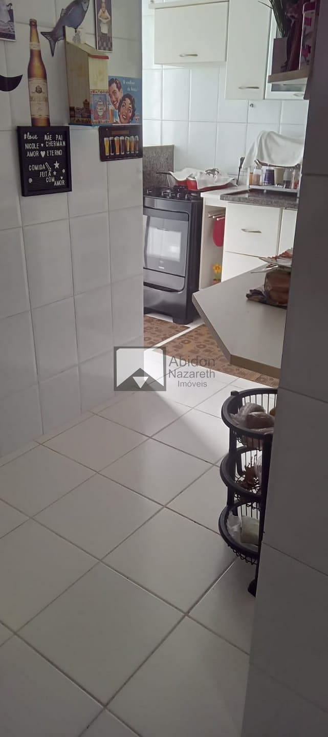 Apartamento à venda com 2 quartos, 70m² - Foto 32