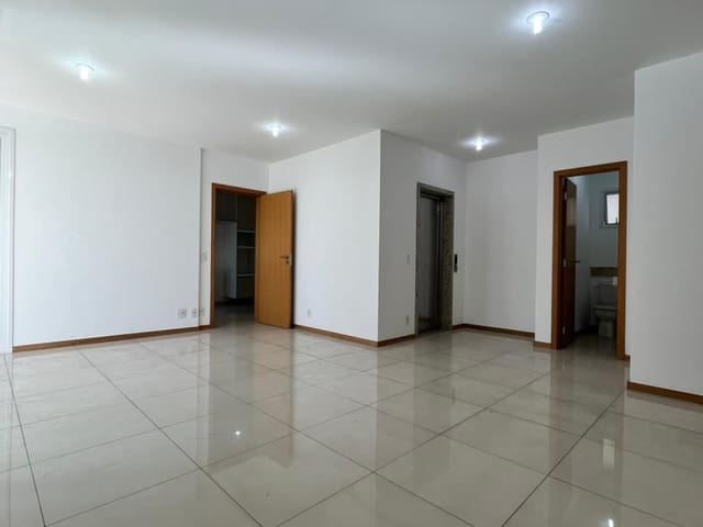 Apartamento com 224m² 3 quartos e 3 banheiros, para alugar, no bairro Gleba Fazenda Palhano em Londrina