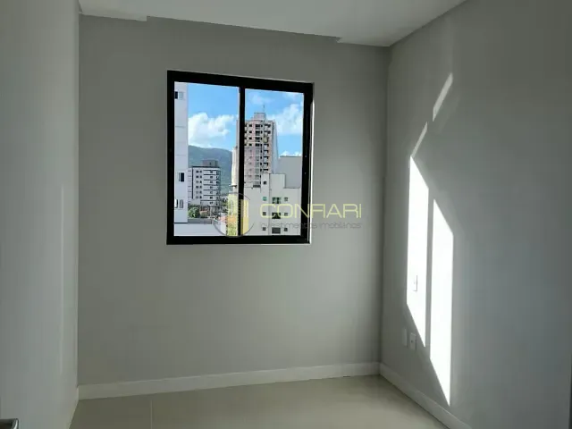 Apartamento 2 quartos e 2 banheiros, à venda, no bairro pereque em Itapema