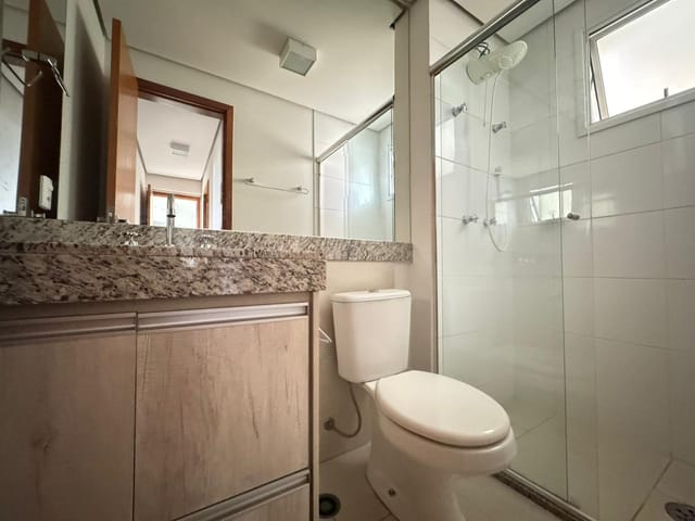 Apartamento 3 quartos e 2 banheiros, para alugar, no bairro Gleba Fazenda Palhano em Londrina