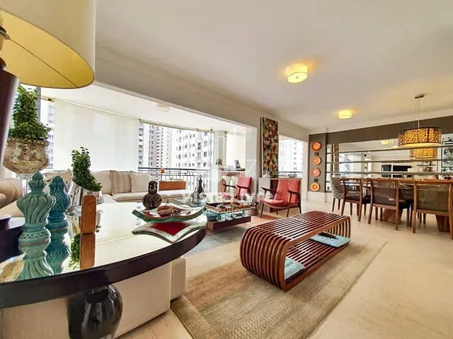 Apartamento com 200m² 4 quartos e 4 banheiros, à venda, no bairro Cidade Monções em São Paulo