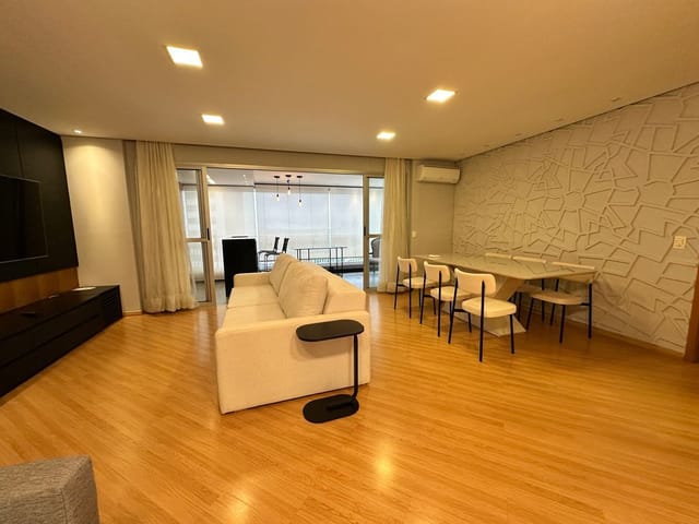 Apartamento com 209m² 3 quartos e 3 banheiros, para alugar, no bairro Gleba Fazenda Palhano em Londrina