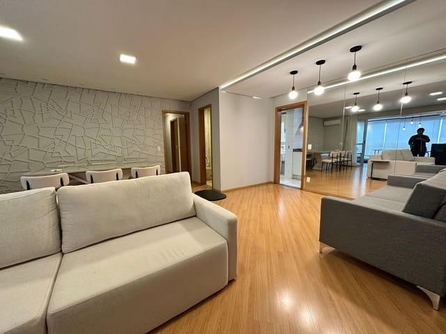 Apartamento com 209m² 3 quartos e 3 banheiros, para alugar, no bairro Gleba Fazenda Palhano em Londrina
