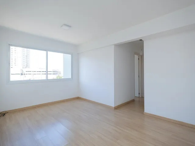 Apartamento 2 quartos e 2 banheiros, à venda ou para alugar, no bairro Areal em Pelotas
