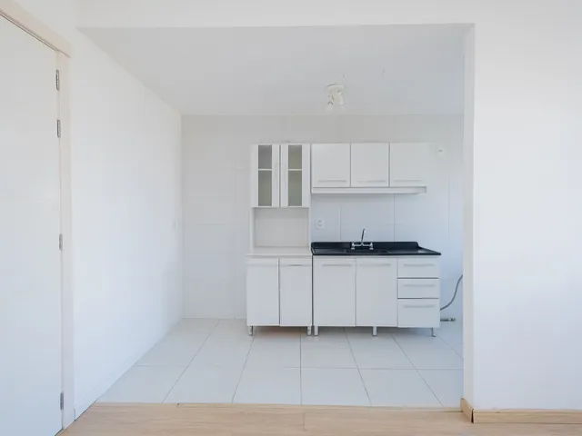 Apartamento 2 quartos e 2 banheiros, à venda ou para alugar, no bairro Areal em Pelotas