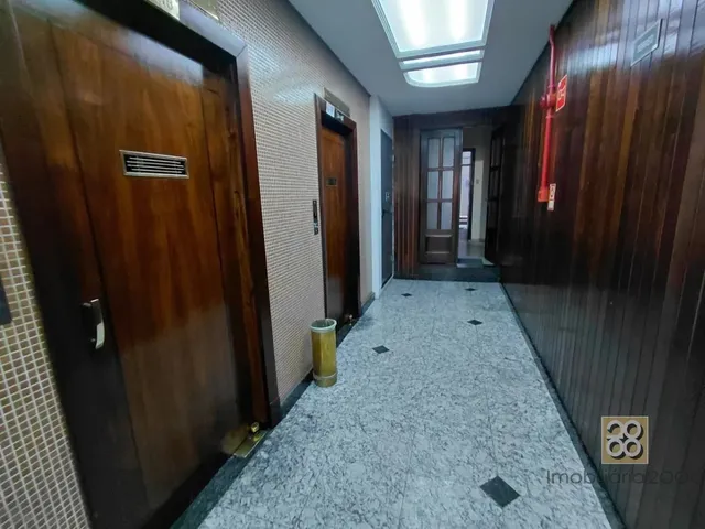 Apartamento 3 quartos e 1 banheiro, para alugar, no bairro Centro em Curitiba