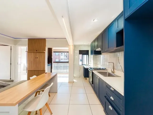 Apartamento 2 quartos e 1 banheiro, para alugar, no bairro Santa Felicidade em Curitiba