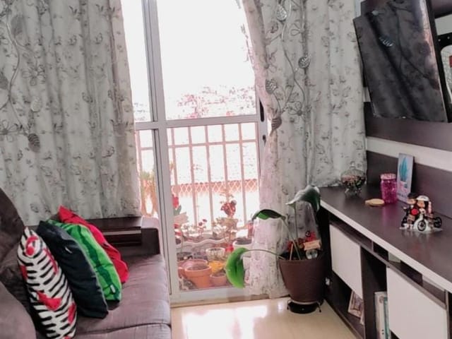 Apartamento com 56m² 3 quartos e 1 banheiro, à venda, no bairro Jardim São Miguel em Ferraz de Vasconcelos