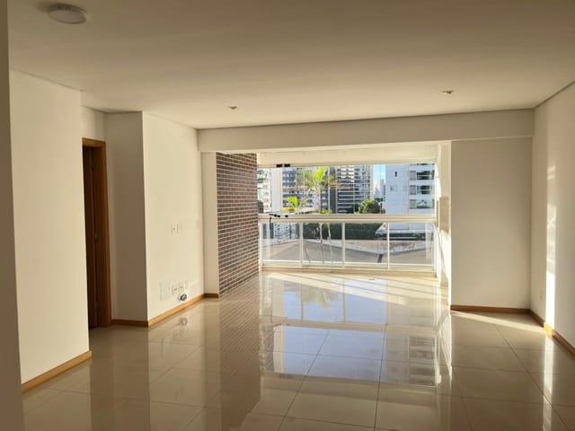 Apartamento 3 quartos e 3 banheiros, à venda, no bairro Gleba Palhano em Londrina