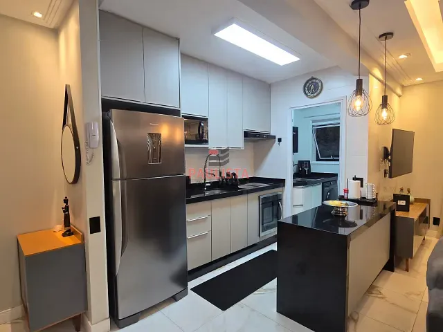 Apartamento 1 quarto e 2 banheiros, à venda, no bairro José Menino em Santos