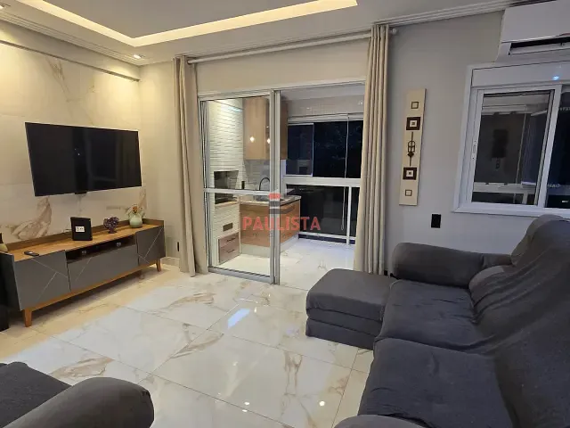 Apartamento 1 quarto e 2 banheiros, à venda, no bairro José Menino em Santos