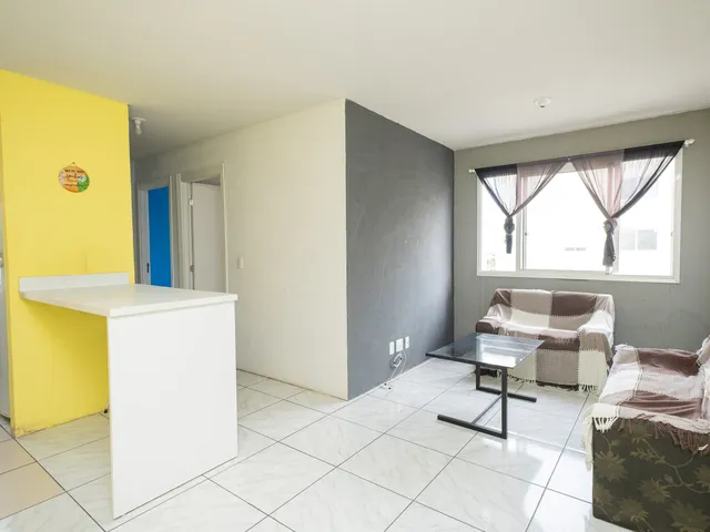 Apartamento 2 quartos e 1 banheiro, para alugar, no bairro Areal em Pelotas