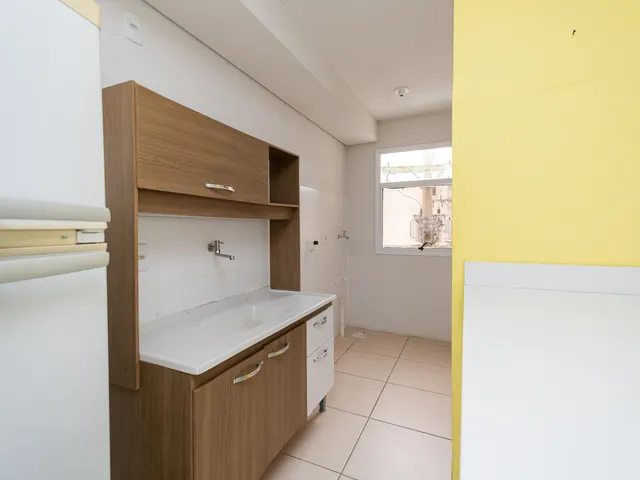 Apartamento 2 quartos e 1 banheiro, para alugar, no bairro Areal em Pelotas