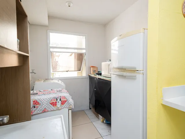 Apartamento 2 quartos e 1 banheiro, para alugar, no bairro Areal em Pelotas