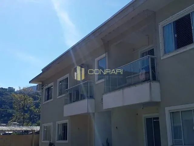 Apartamento 2 quartos e 1 banheiro, à venda, no bairro Alto São Bento em Itapema