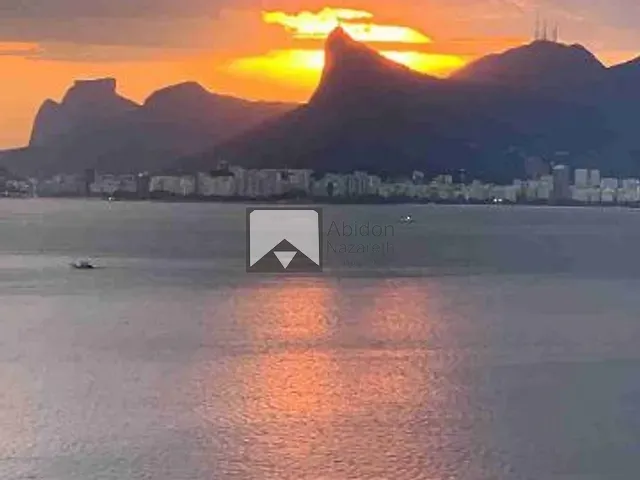 Apartamento com 220m² 4 quartos e 2 banheiros, à venda, no bairro Icaraí em Niterói