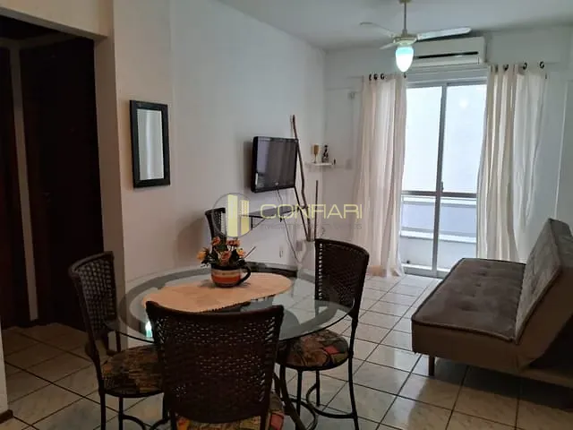 Apartamento 2 quartos e 2 banheiros, à venda, no bairro centro em Itapema