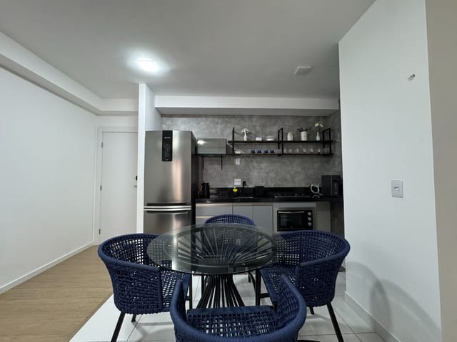 Apartamento com 106m² 2 quartos e 2 banheiros, para alugar, no bairro Gleba Palhano em Londrina