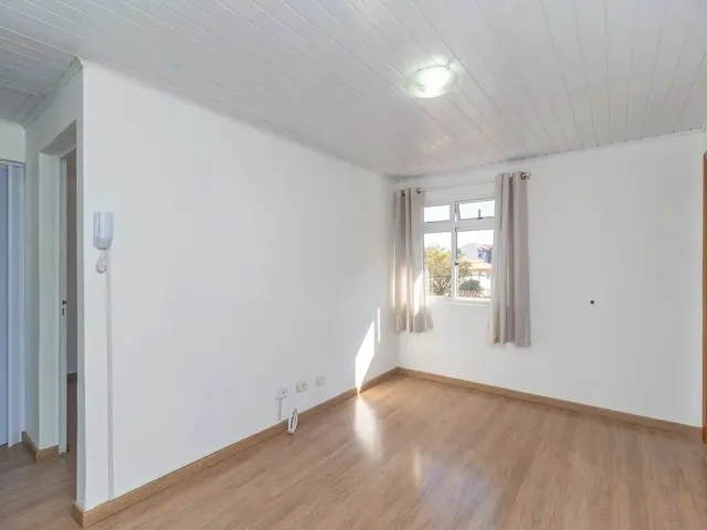 Apartamento 2 quartos e 1 banheiro, para alugar, no bairro Cidade Industrial em Curitiba