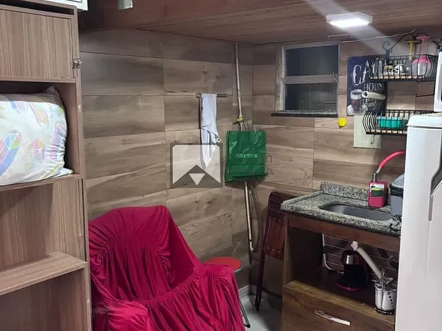 Kitnet com 24m² 1 quarto e 1 banheiro, à venda, no bairro Centro em Niterói