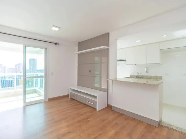 Apartamento 2 quartos e 1 banheiro, para alugar, no bairro Mossunguê em Curitiba