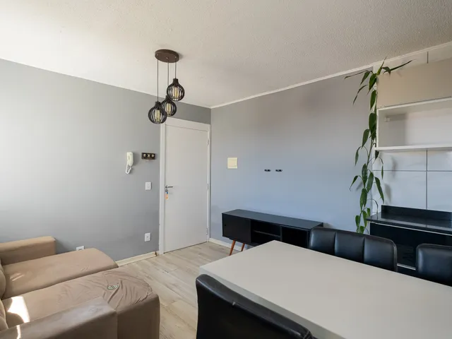 Apartamento 2 quartos e 1 banheiro, para alugar, no bairro Fragata em Pelotas