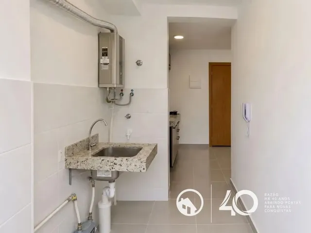 Apartamento 2 quartos e 1 banheiro, para alugar, no bairro Bairro Alto em Curitiba