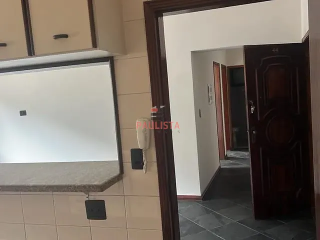 Apartamento 2 quartos e 2 banheiros, para alugar, no bairro Marapé em Santos