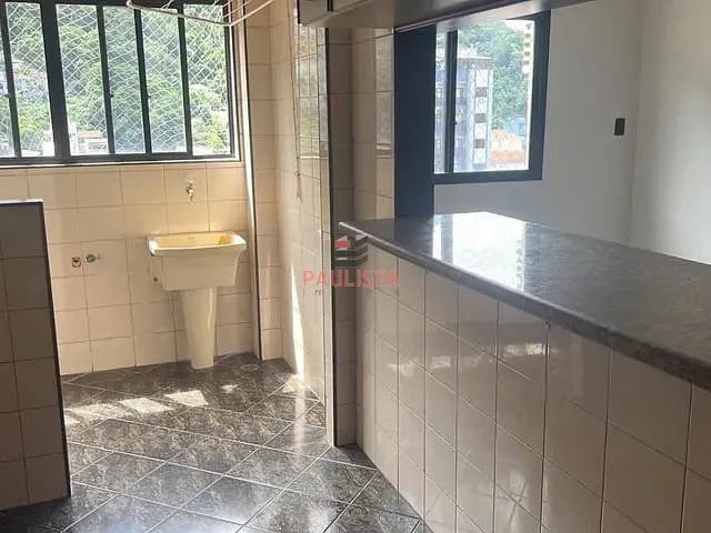 Apartamento 2 quartos e 2 banheiros, para alugar, no bairro Marapé em Santos