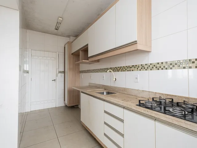 Apartamento 3 quartos e 3 banheiros, para alugar, no bairro Centro em Pelotas