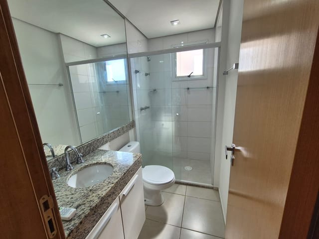 Apartamento 3 quartos e 2 banheiros, para alugar, no bairro Gleba Fazenda Palhano em Londrina