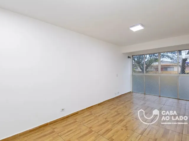 Apartamento 3 quartos e 1 banheiro, para alugar, no bairro Bacacheri em Curitiba