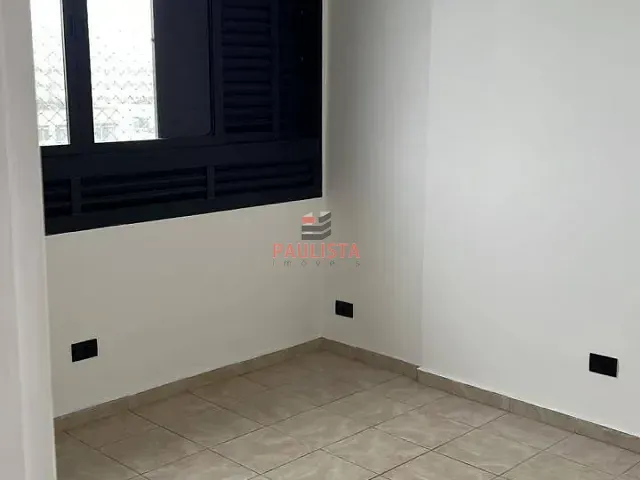 Apartamento 2 quartos e 1 banheiro, para alugar, no bairro Gonzaga em Santos